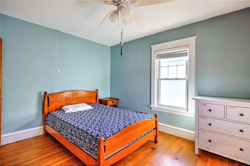 21 Chaucer Street Providence RI 02908