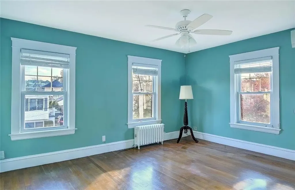 21 Chaucer Street Providence RI 02908