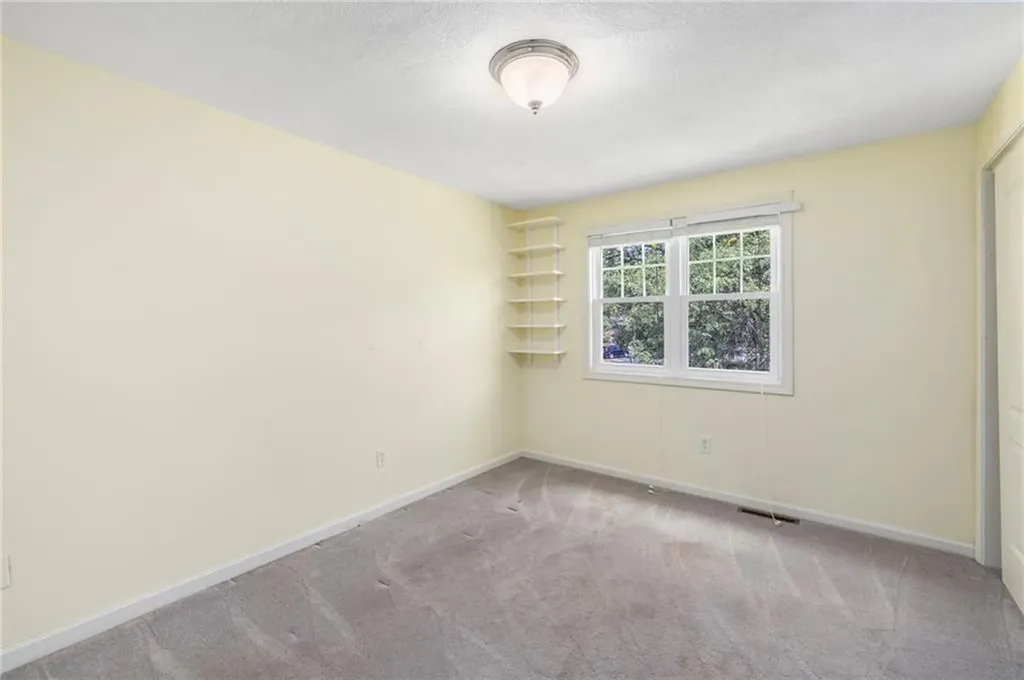 341 Sumner Avenue Warwick RI 02888