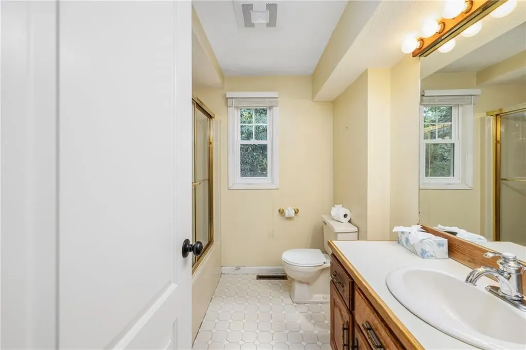 341 Sumner Avenue Warwick RI 02888