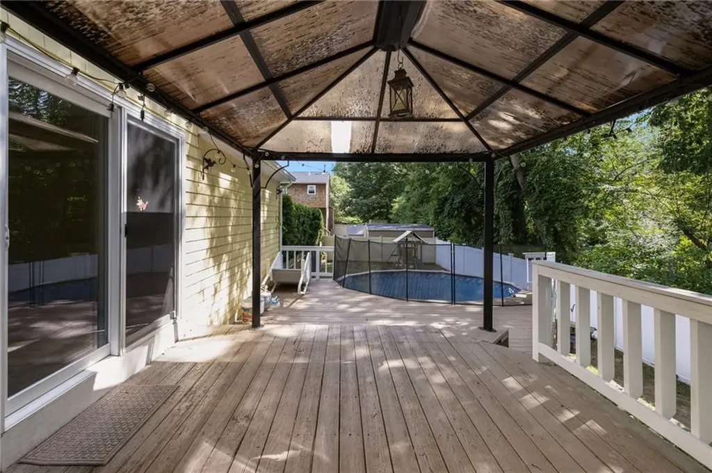 341 Sumner Avenue Warwick RI 02888