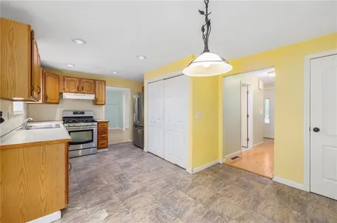 341 Sumner Avenue Warwick RI 02888