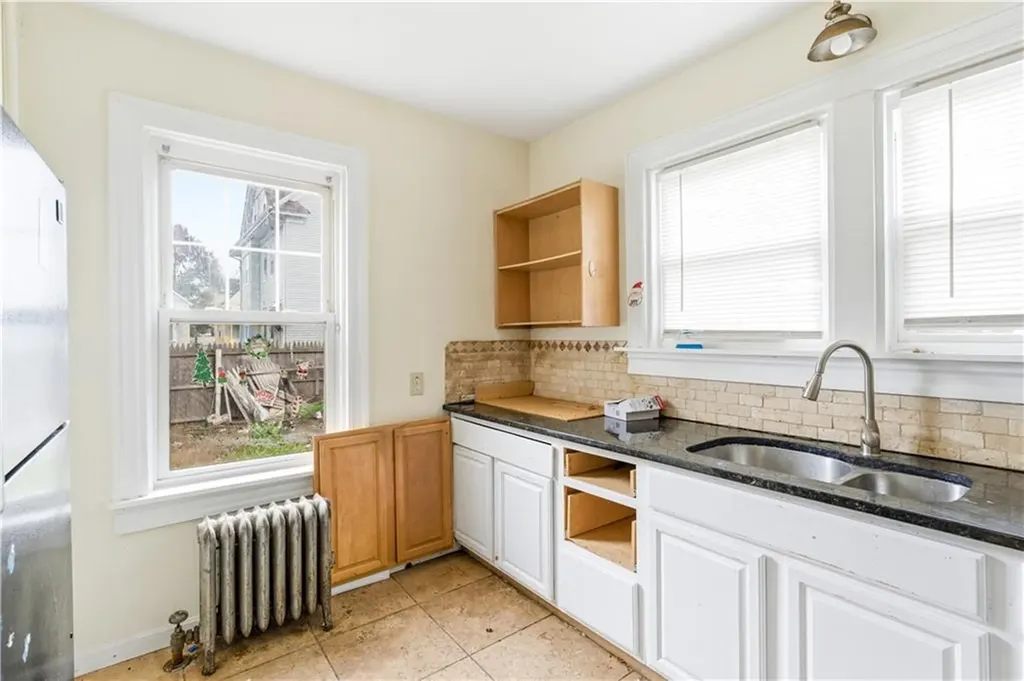 303 Narragansett Street Cranston RI 02905