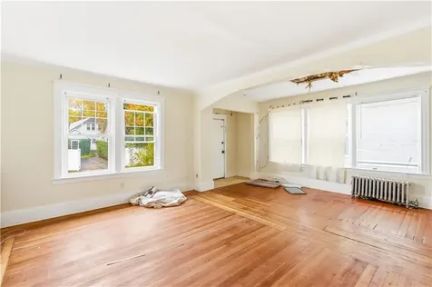 303 Narragansett Street Cranston RI 02905