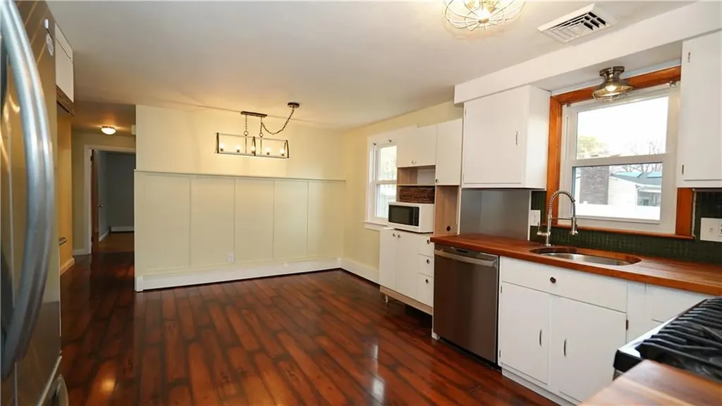 11 North Rose Street East Providence RI 02914