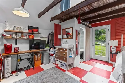 1300 Middle Road East Greenwich RI 02818