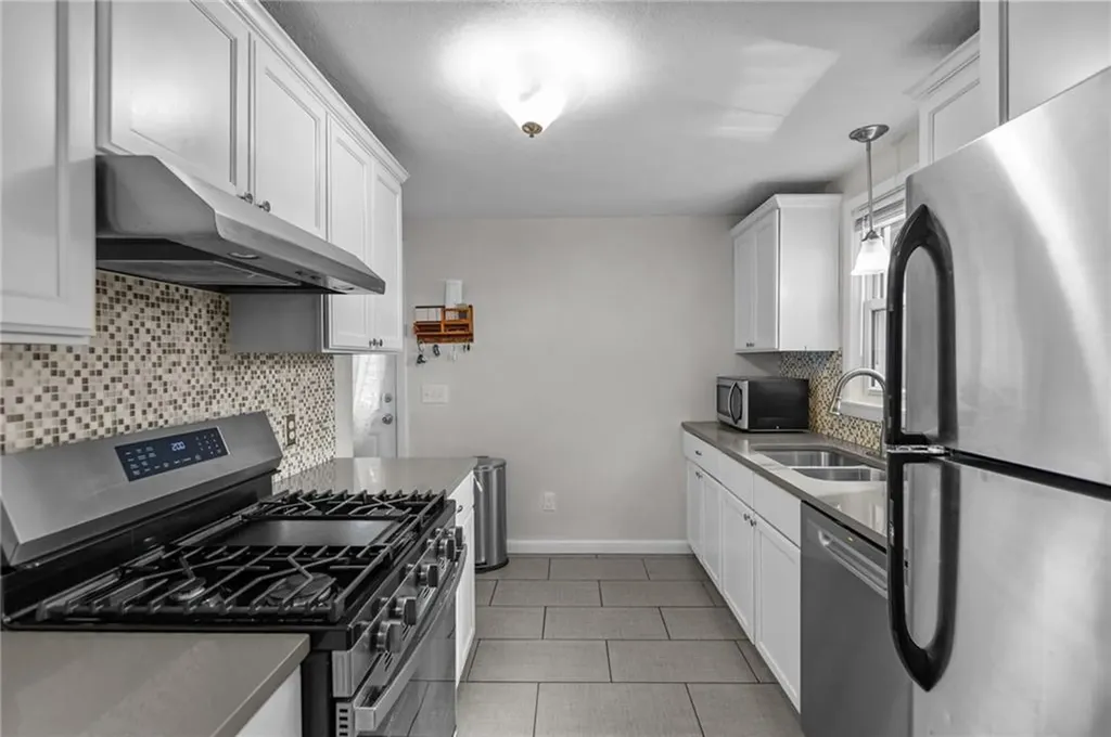 16 Flynn Avenue Cranston RI 02920