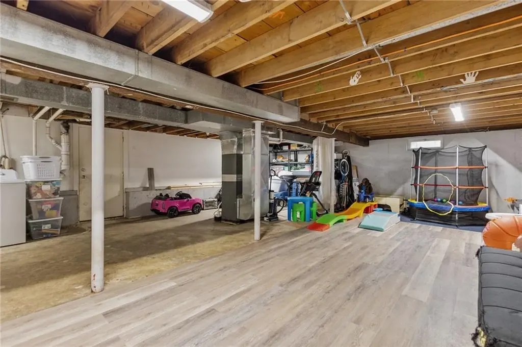 16 Flynn Avenue Cranston RI 02920