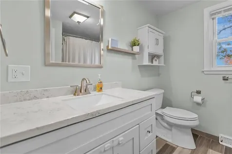 16 Flynn Avenue Cranston RI 02920