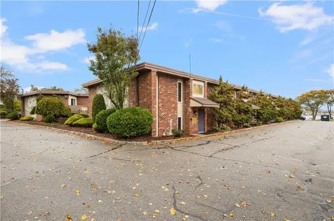 3940 Post Road Warwick RI 02886