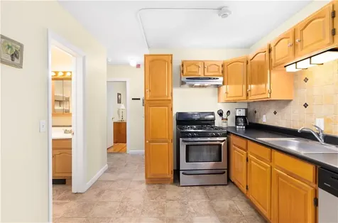 3940 Post Road Warwick RI 02886