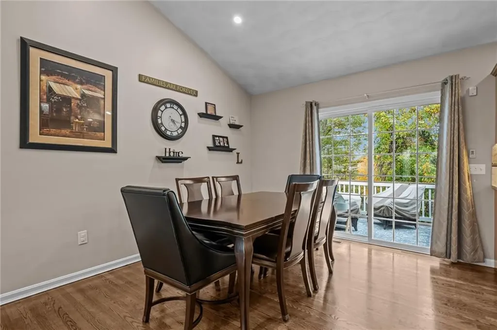 6 Emerson Court West Warwick RI 02893