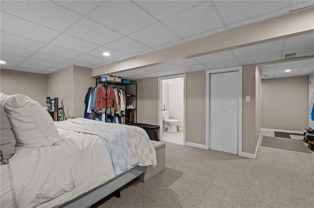 6 Emerson Court West Warwick RI 02893