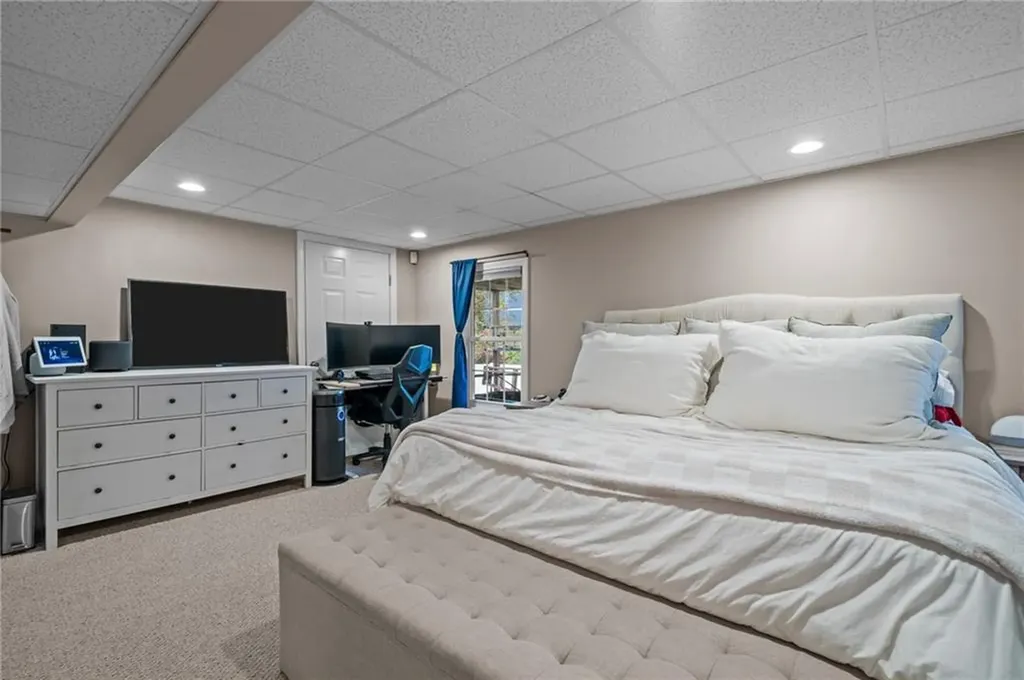 6 Emerson Court West Warwick RI 02893