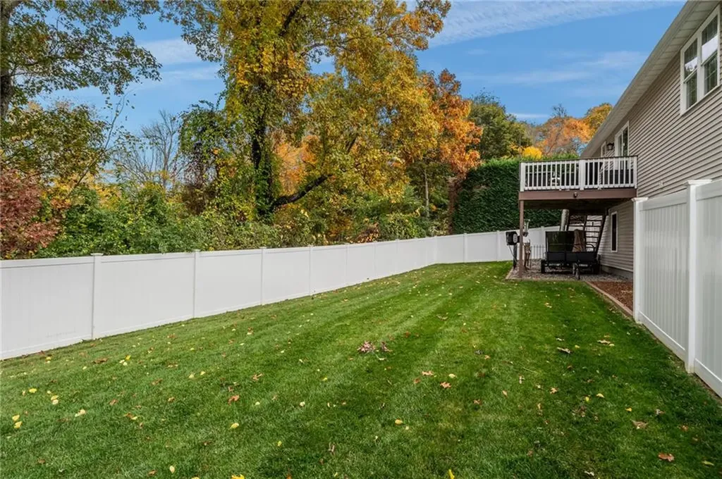 6 Emerson Court West Warwick RI 02893