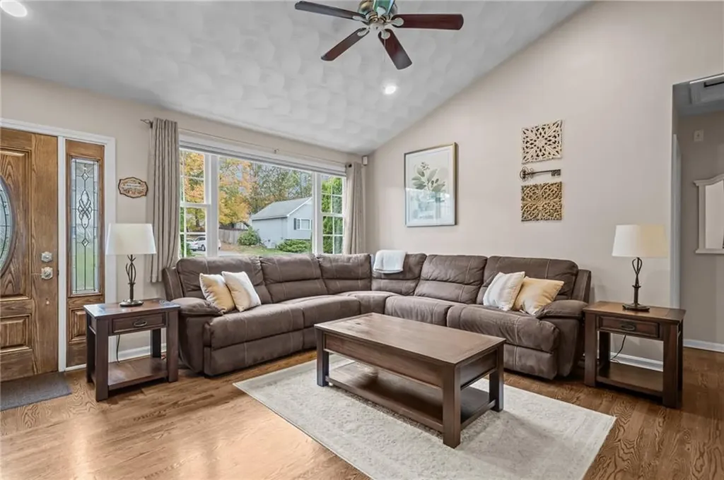 6 Emerson Court West Warwick RI 02893