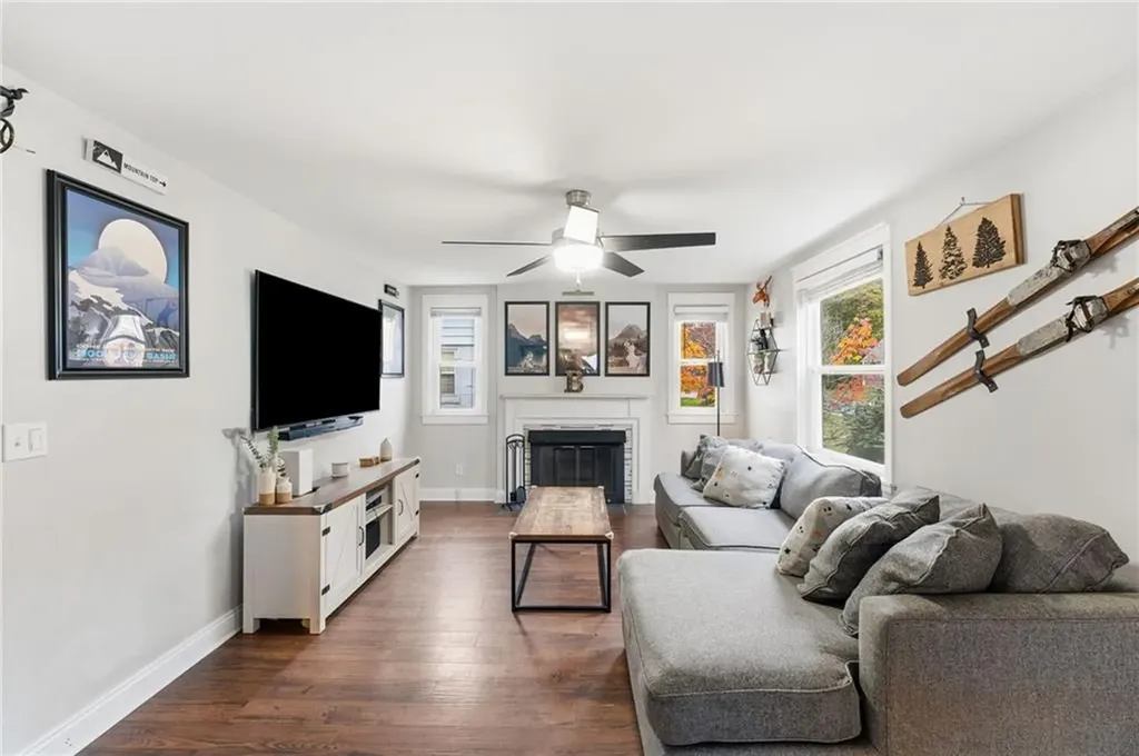 63 Massasoit Drive Warwick RI 02888