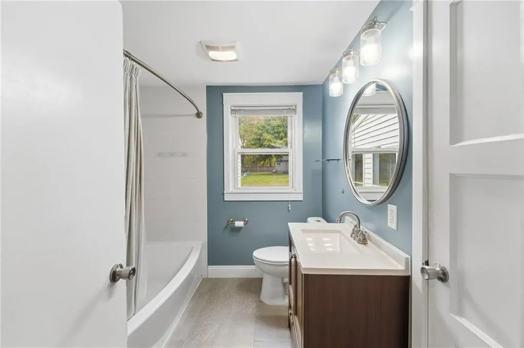 63 Massasoit Drive Warwick RI 02888