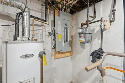 63 Massasoit Drive Warwick RI 02888