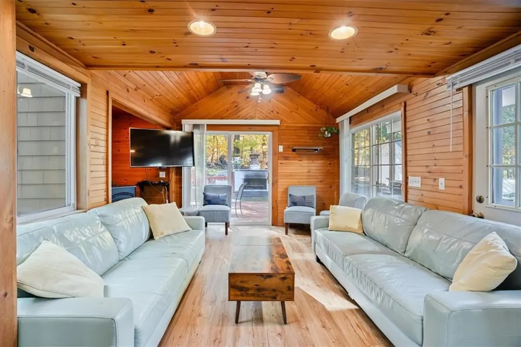 39 Columbia Street North Attleboro MA 02760