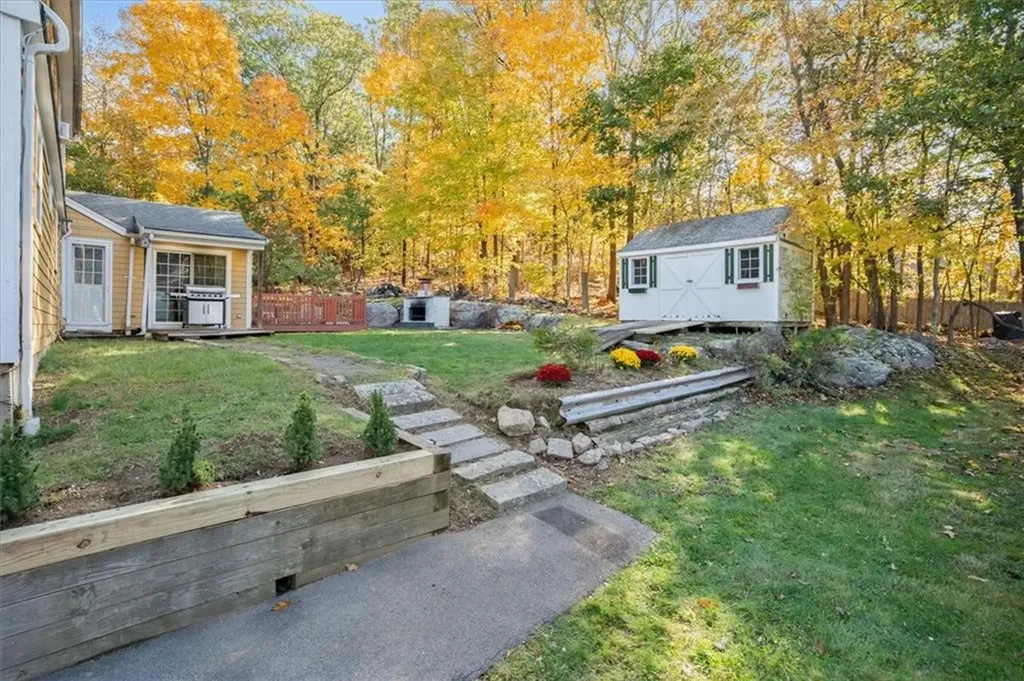 39 Columbia Street North Attleboro MA 02760