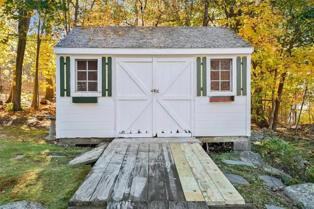 39 Columbia Street North Attleboro MA 02760