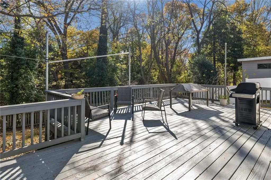 6 Black Creek Lane Warwick RI 02888