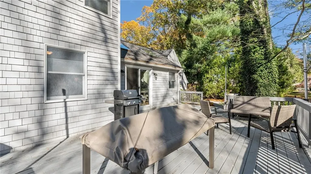 6 Black Creek Lane Warwick RI 02888