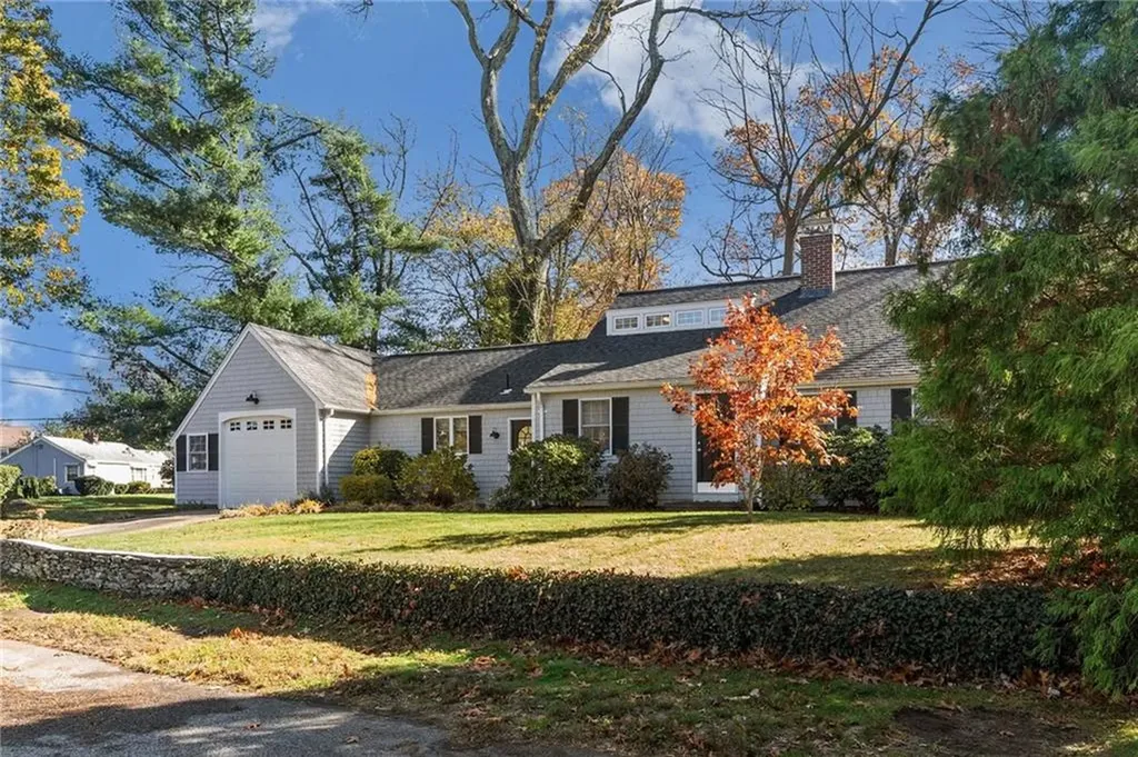 6 Black Creek Lane Warwick RI 02888