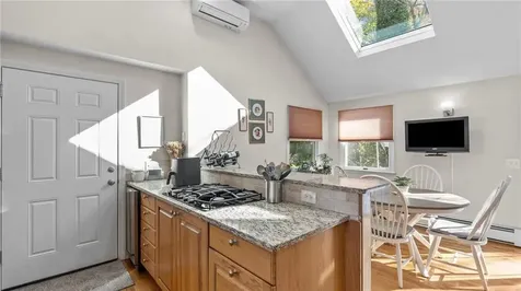 6 Black Creek Lane Warwick RI 02888