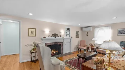 6 Black Creek Lane Warwick RI 02888