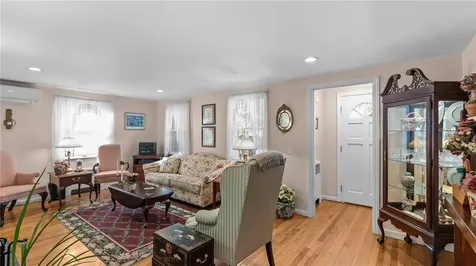 6 Black Creek Lane Warwick RI 02888