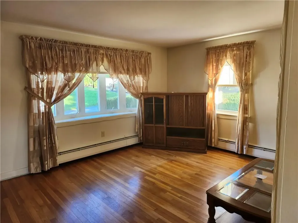 81 Sophia Drive Warwick RI 02886