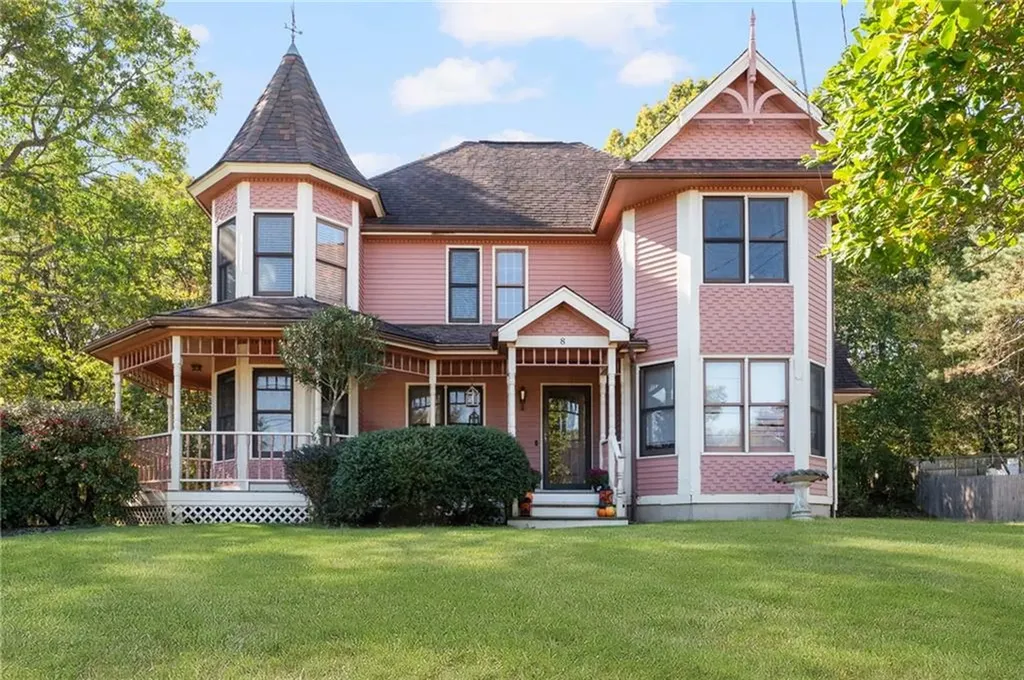 8 Tarragon Drive Johnston RI 02919