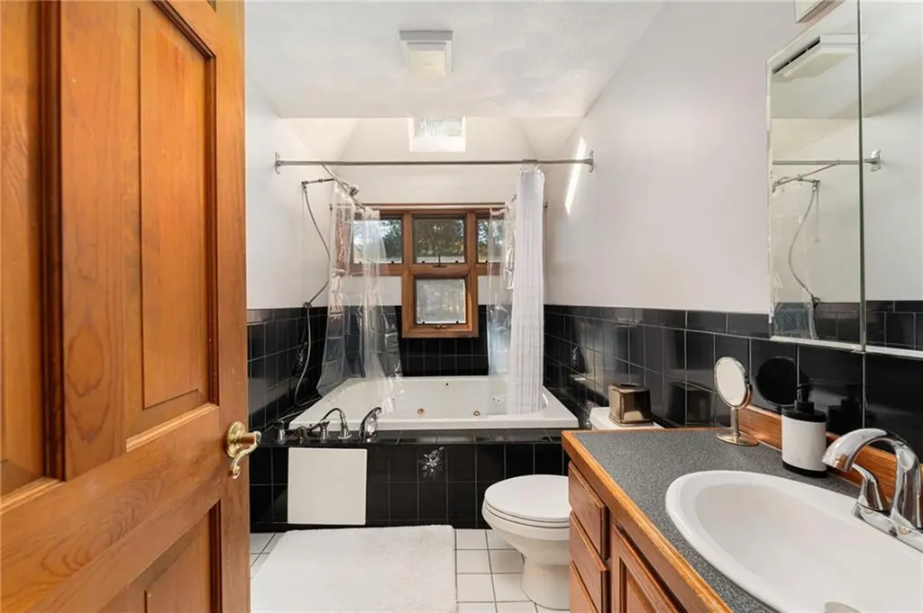 8 Tarragon Drive Johnston RI 02919