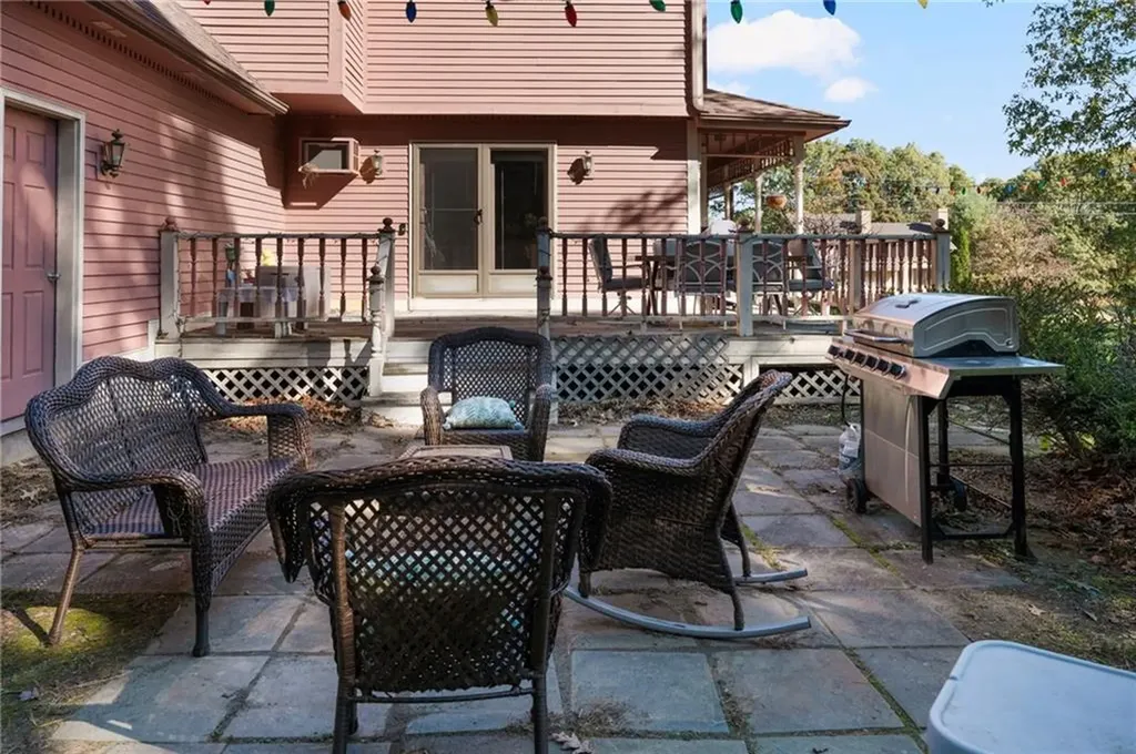 8 Tarragon Drive Johnston RI 02919