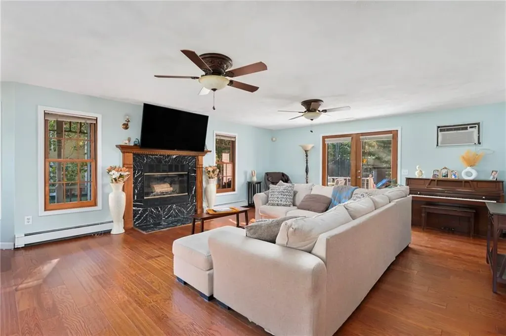 8 Tarragon Drive Johnston RI 02919
