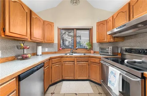 8 Tarragon Drive Johnston RI 02919