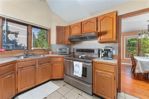 8 Tarragon Drive Johnston RI 02919