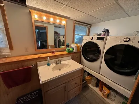 7 Adams Drive Coventry RI 02816