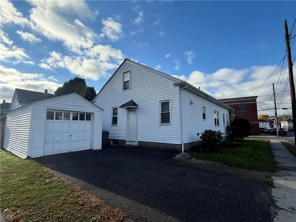 75 High School Avenue Cranston RI 02910