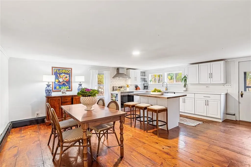 155 Stillwater Road Smithfield RI 02917