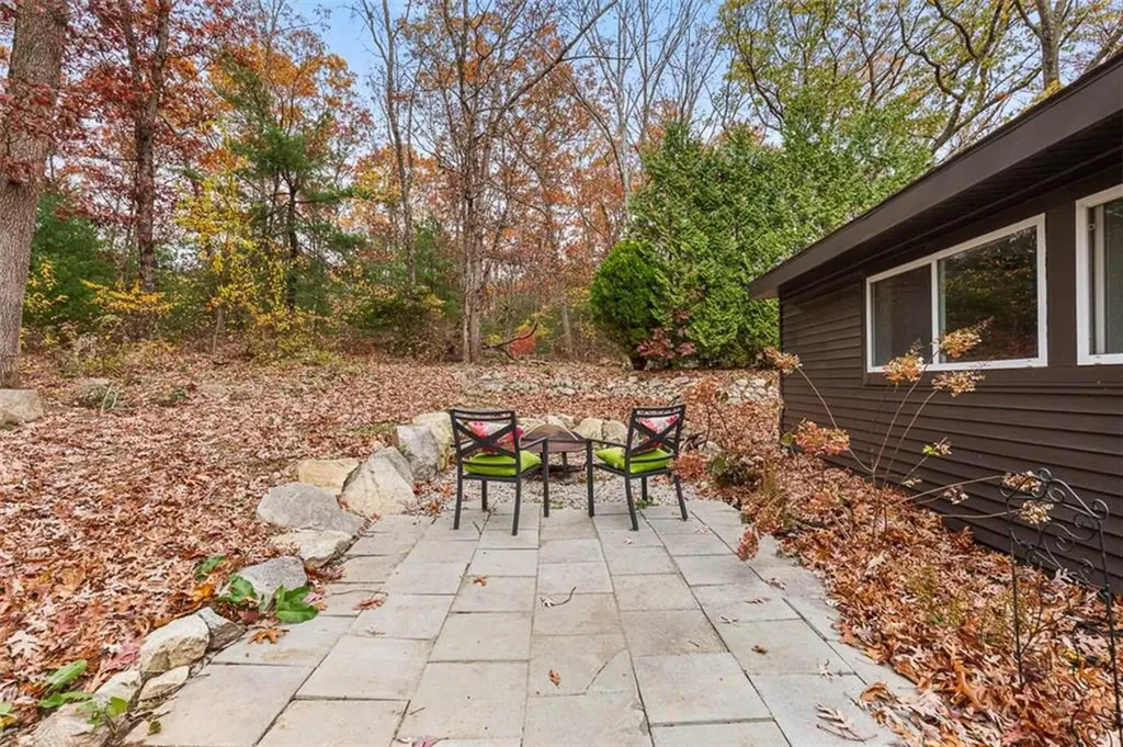 155 Stillwater Road Smithfield RI 02917