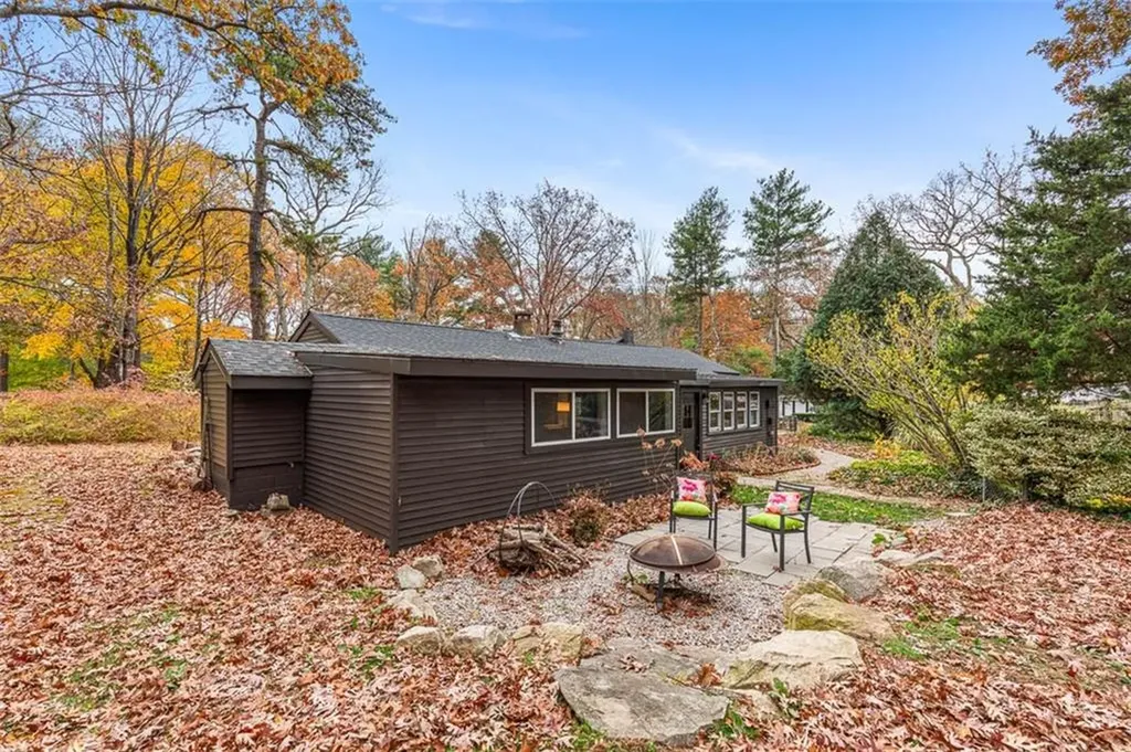 155 Stillwater Road Smithfield RI 02917