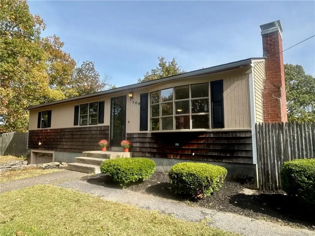109 Chadsey Road North Kingstown RI 02852
