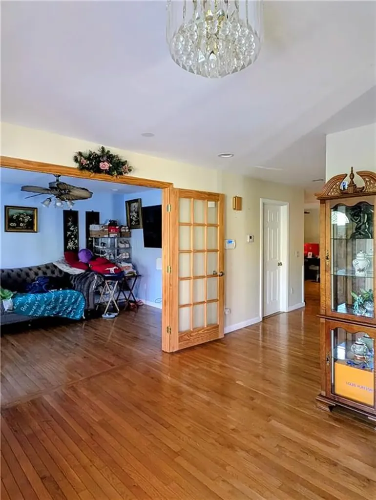 31 Burrows Street Providence RI 02907