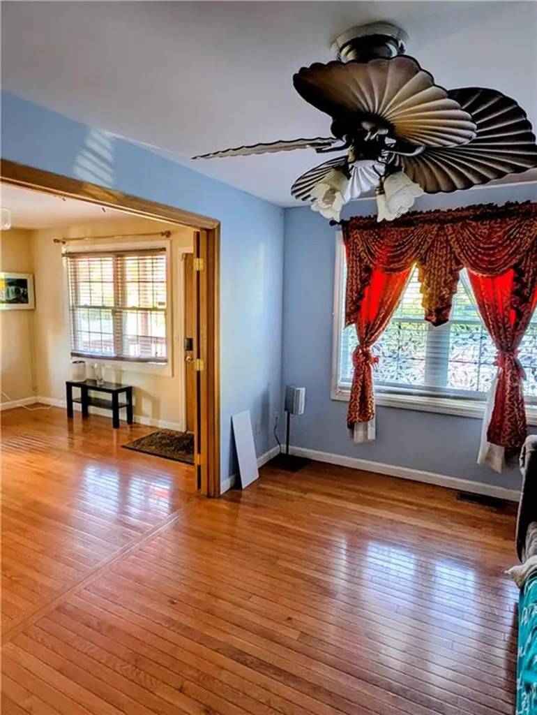 31 Burrows Street Providence RI 02907