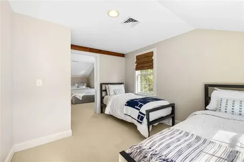 26 Swamp Road Little Compton RI 02837