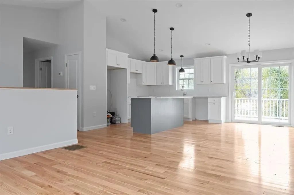 61 Church Street Westerly RI 02808