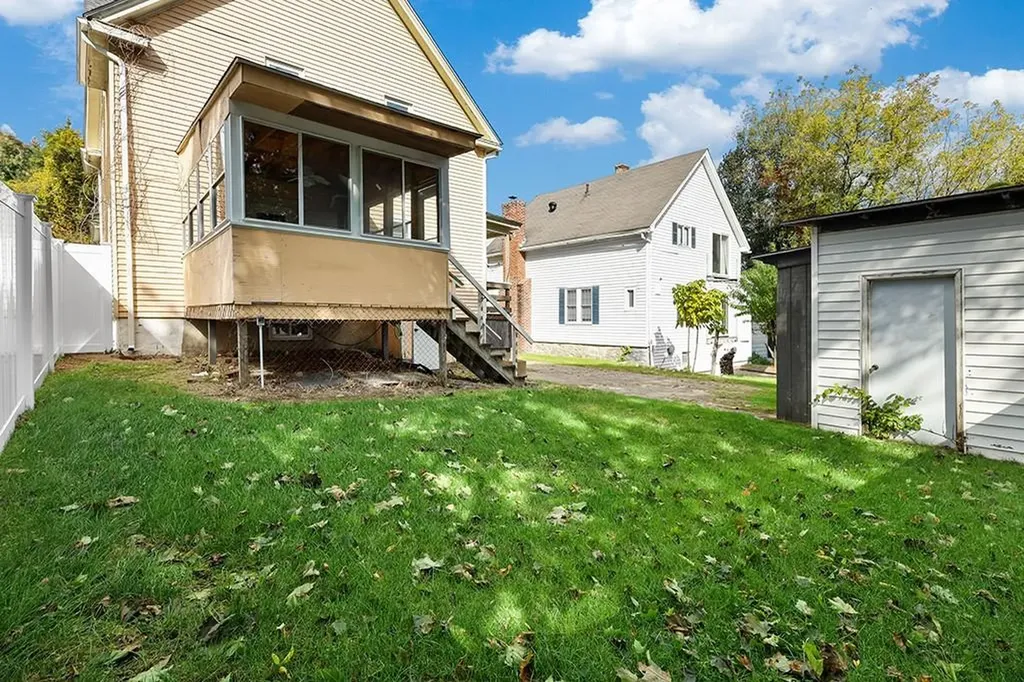 625 Gaskill Street Woonsocket RI 02895